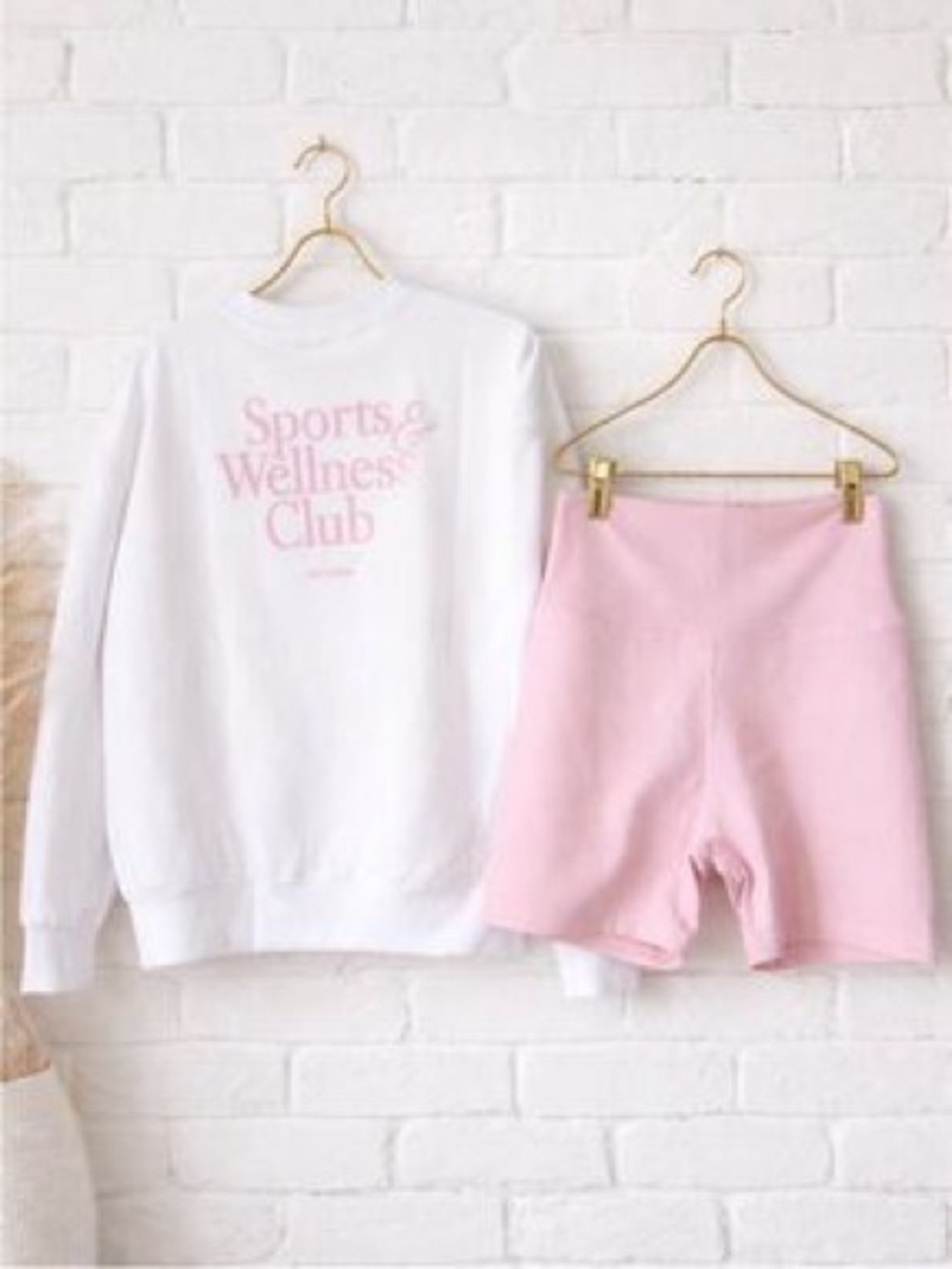 Wilo The Label Sports & Wellness Club Sweatshirt & Biker Shorts Matching Set - Picture 1 of 9